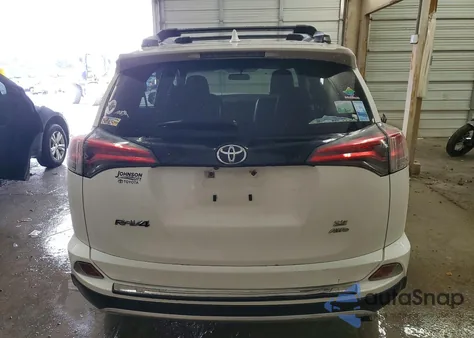 2016 Toyota Rav4 Se z USA, uszkodzony, nr VIN JTMJFREV4GD179044